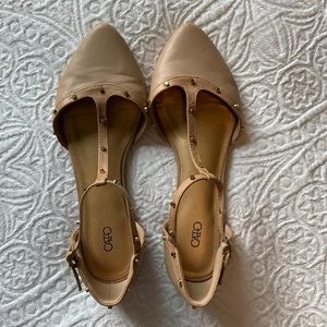 Nude flats